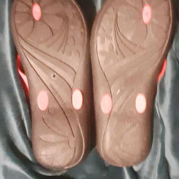 Okabashi Sandals - Picture 2 of 2